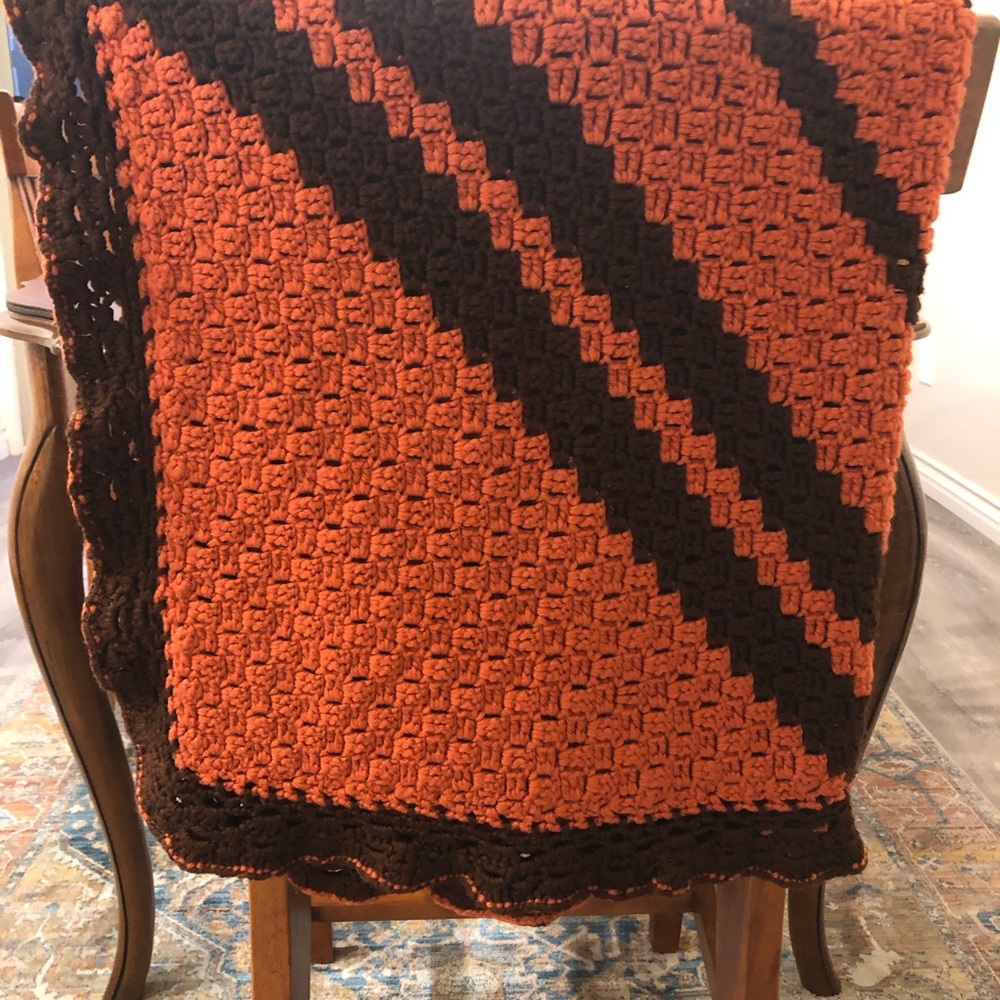 Vintage handmade Afghan throw blanket